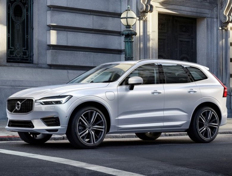 Modelo desembarca primeiro na versão T5, o turbodiesel e o híbrido apenas em 2018
